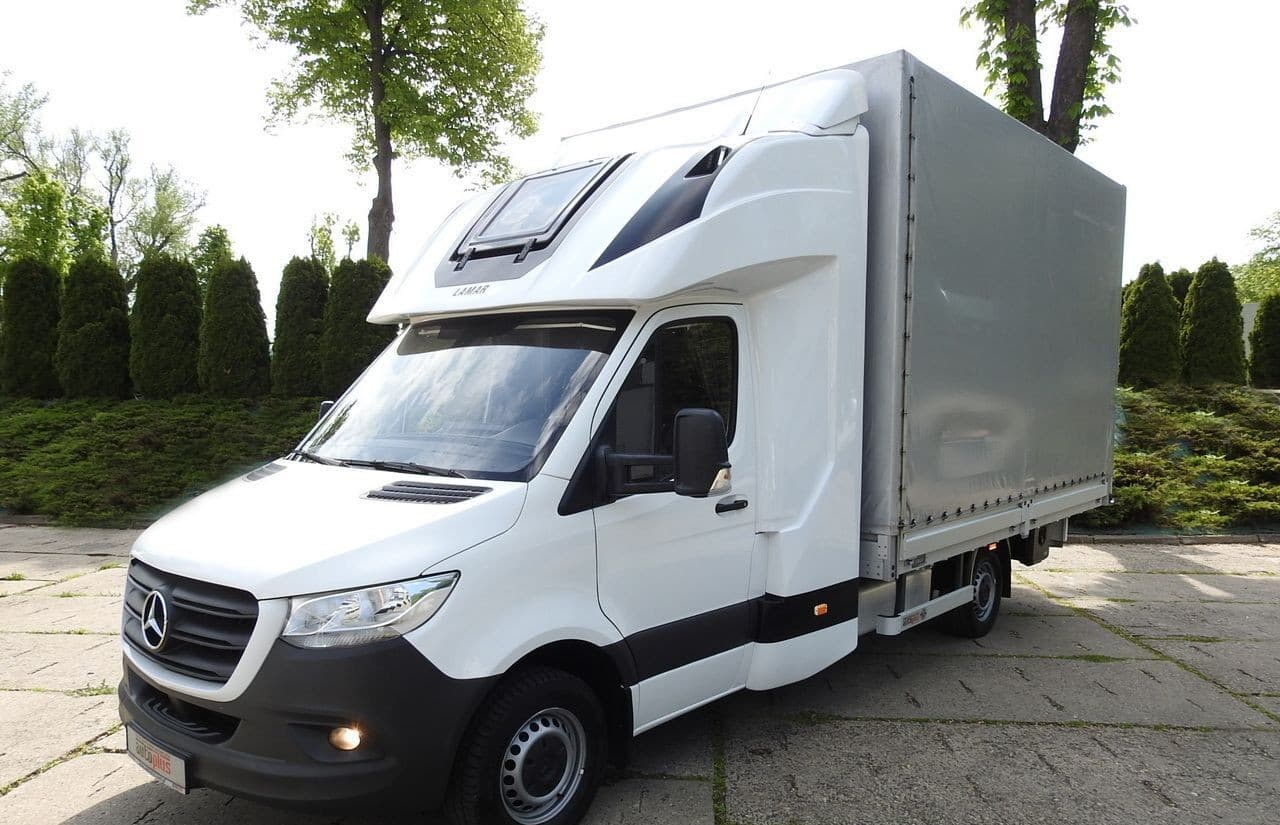 Mercedes-Benz Sprinter (Ponyvás)